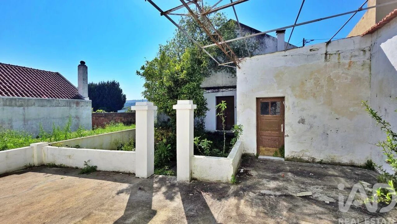 Moradia T4 para Venda em Vermelha Foto 37