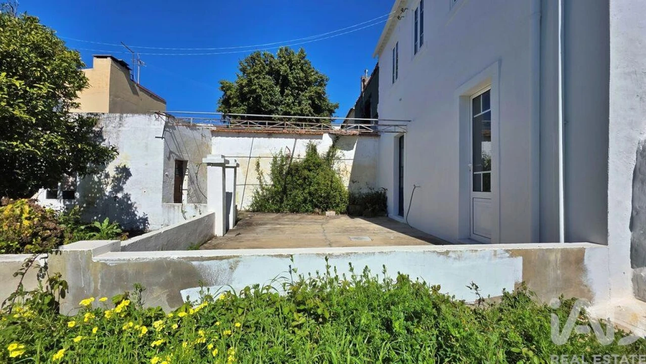 Moradia T4 para Venda em Vermelha Foto 34