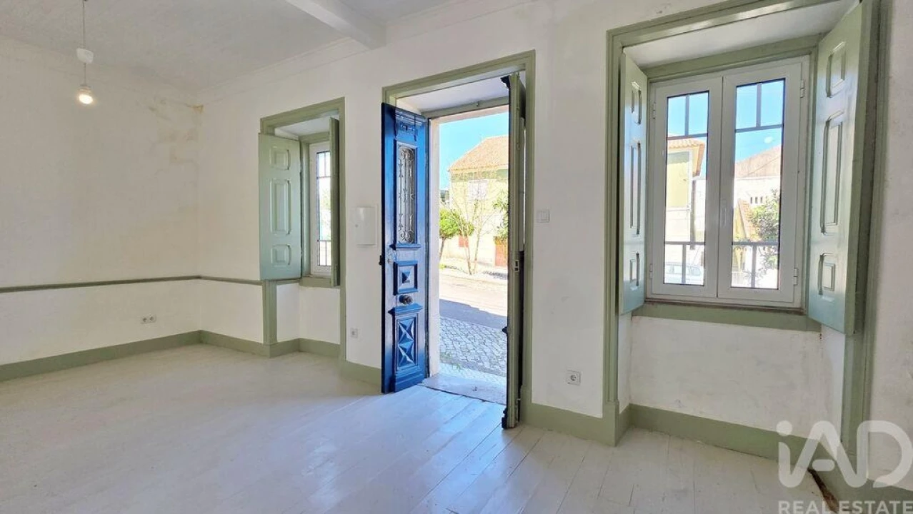 Moradia T4 para Venda em Vermelha Foto 8