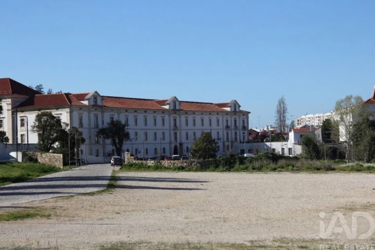 Prédio para Venda em Aljubarrota Foto 32
