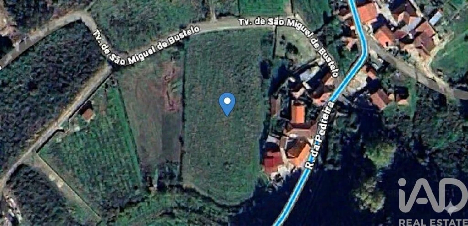 Terreno para Venda em Bustelo Foto 2