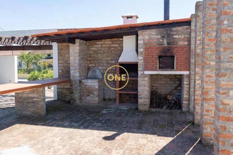 Terreno para Venda em Foros de Arrão Foto 17