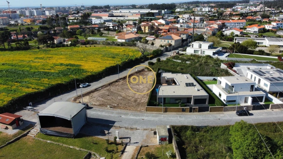 Terreno para Venda em Póvoa de Varzim, Beiriz e Argivai Foto 12