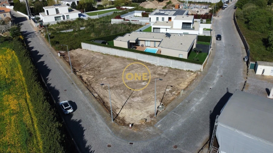 Terreno para Venda em Póvoa de Varzim, Beiriz e Argivai Foto 4