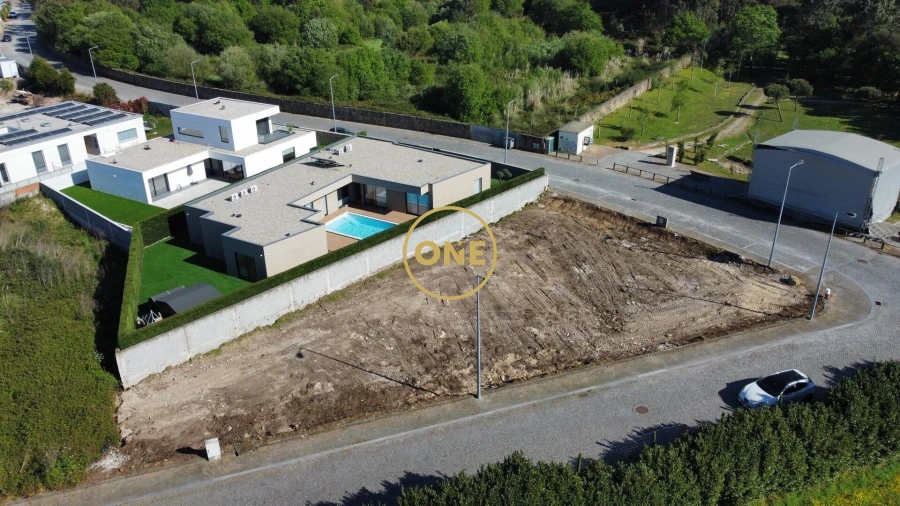 Terreno para Venda em Póvoa de Varzim, Beiriz e Argivai Foto 6