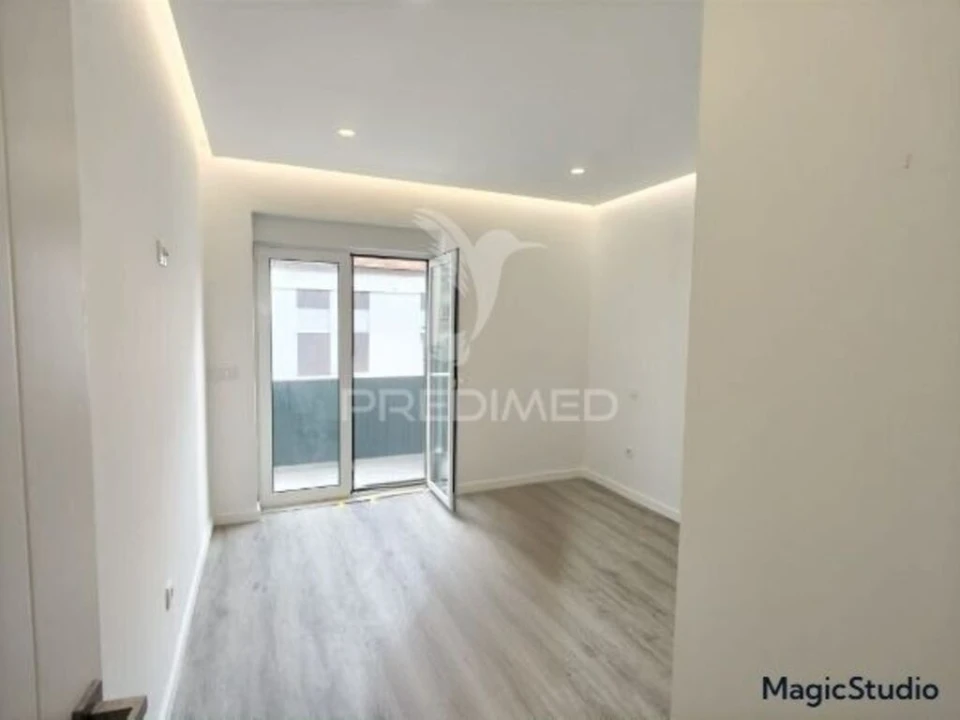 Apartamento T2 para Venda em Amora Foto 14