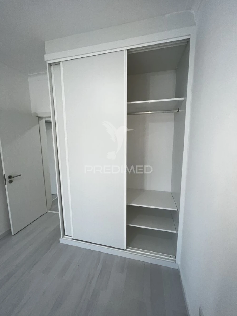 Apartamento T2 para Venda em Amora Foto 5