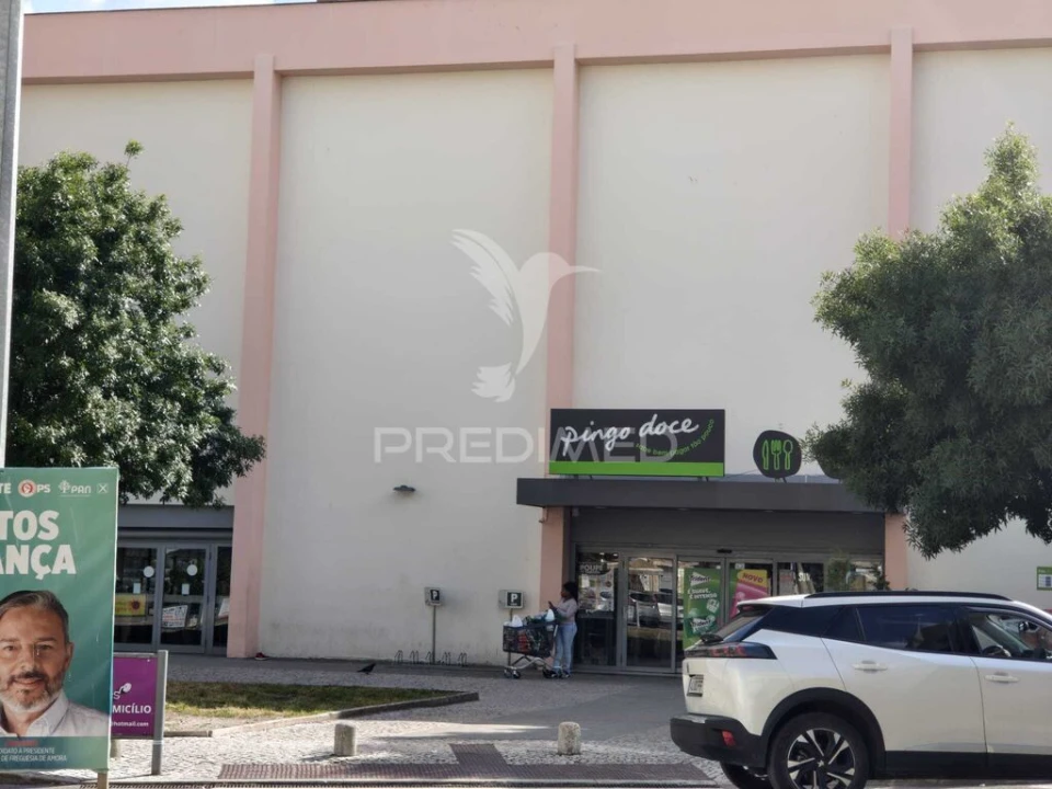 Apartamento T2 para Venda em Amora Foto 16