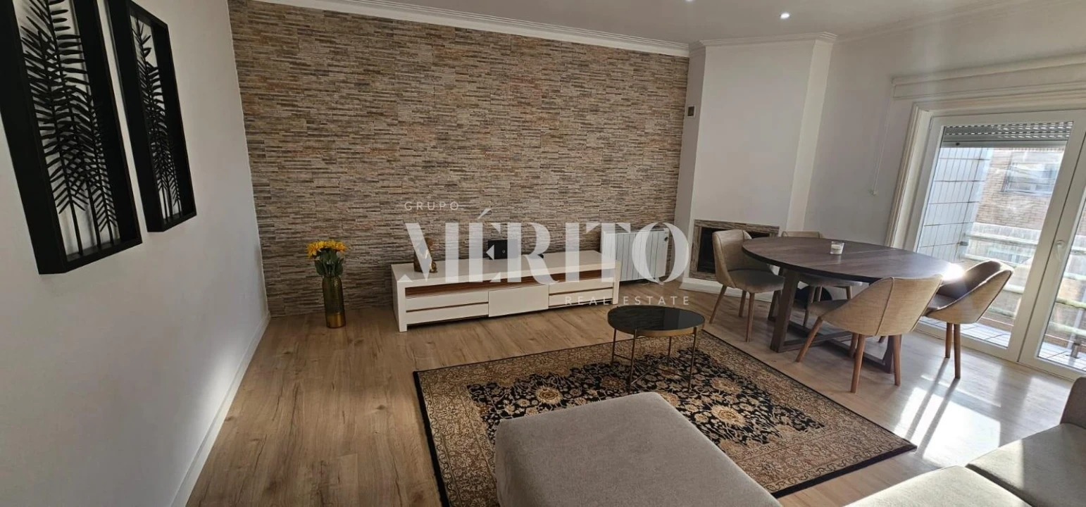 Apartamento T3 para Venda em Labruge Foto 3