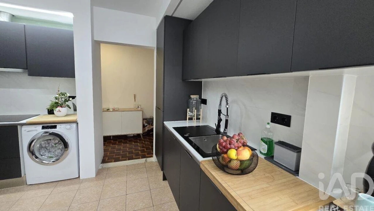 Apartamento T2 para Venda em Alfragide Foto 19