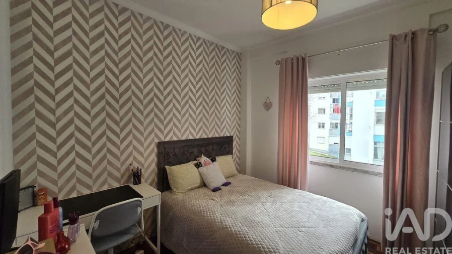 Apartamento T2 para Venda em Alfragide Foto 3