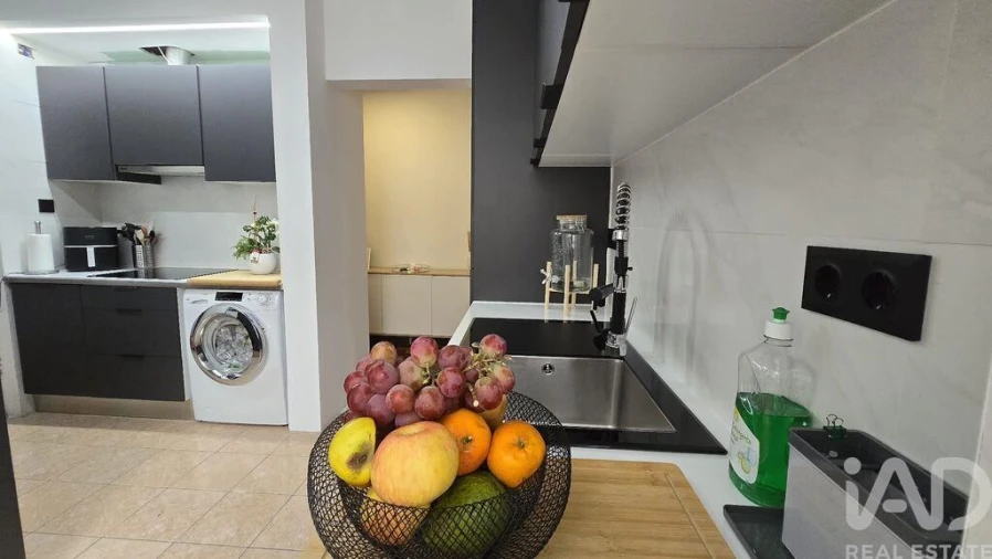 Apartamento T2 para Venda em Alfragide Foto 8