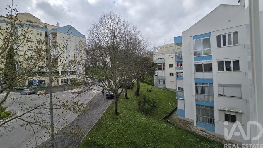 Apartamento T2 para Venda em Alfragide Foto 16