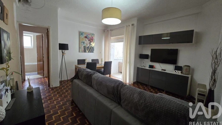 Apartamento T2 para Venda em Alfragide Foto 5