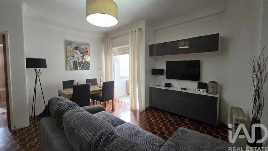 Apartamento T2 para Venda em Alfragide Foto 14