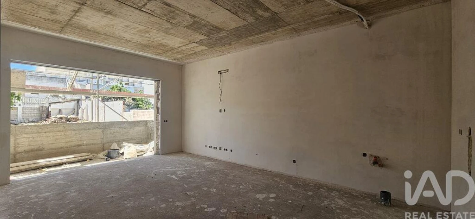 Apartamento T1 para Venda em Quarteira Foto 4