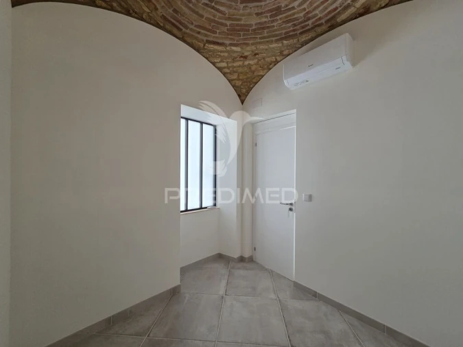 Moradia T1 para Venda em Olhão Foto 9