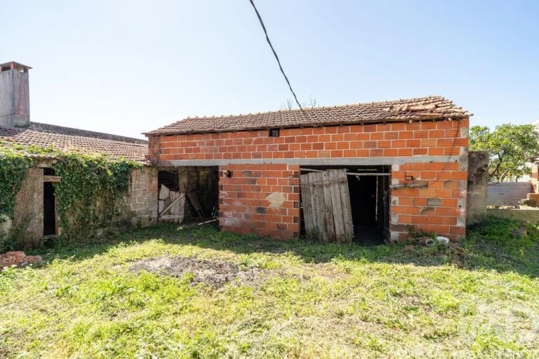 Moradia T3 para Venda em Marinha das Ondas Foto 19