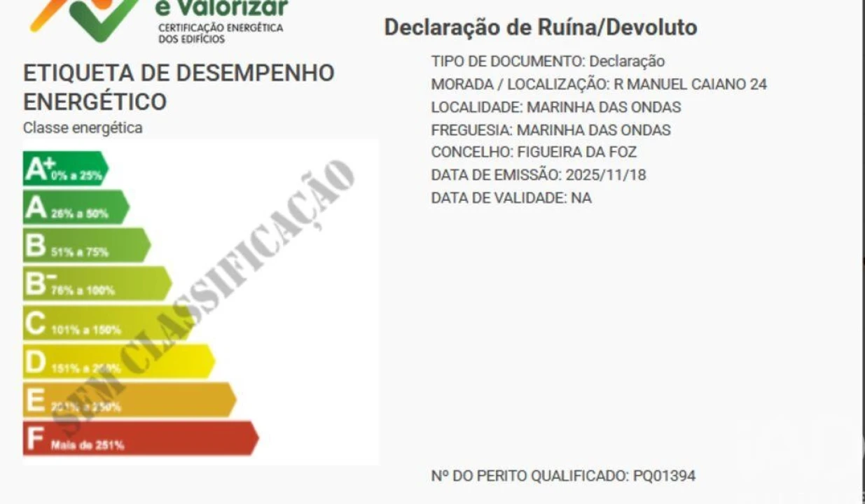 Moradia T3 para Venda em Marinha das Ondas Foto 29