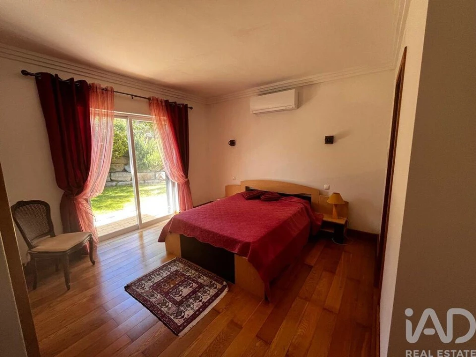 Moradia T4 para Venda em Albufeira e Olhos de Água Foto 9