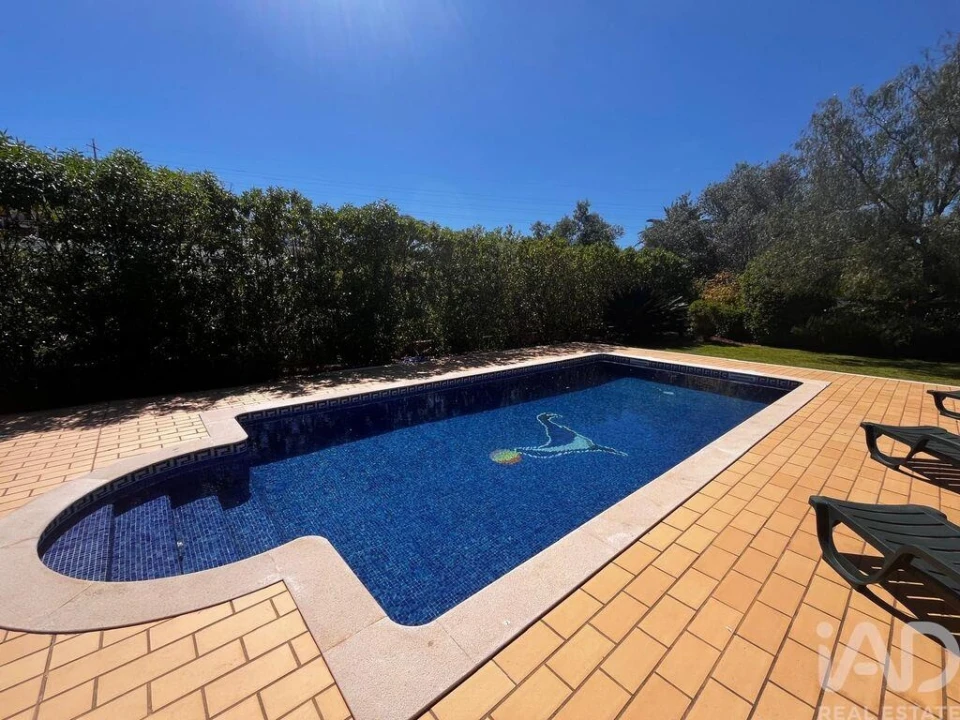 Moradia T4 para Venda em Albufeira e Olhos de Água Foto 5