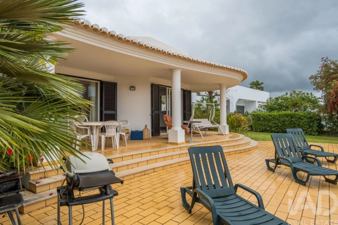 Moradia T4 para Venda em Albufeira e Olhos de Água Foto 40