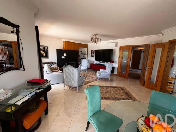 Moradia T4 para Venda em Albufeira e Olhos de Água Foto 11