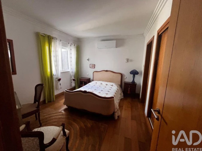 Moradia T4 para Venda em Albufeira e Olhos de Água Foto 7