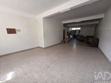 Loja para Venda em Faro (Sé e São Pedro)