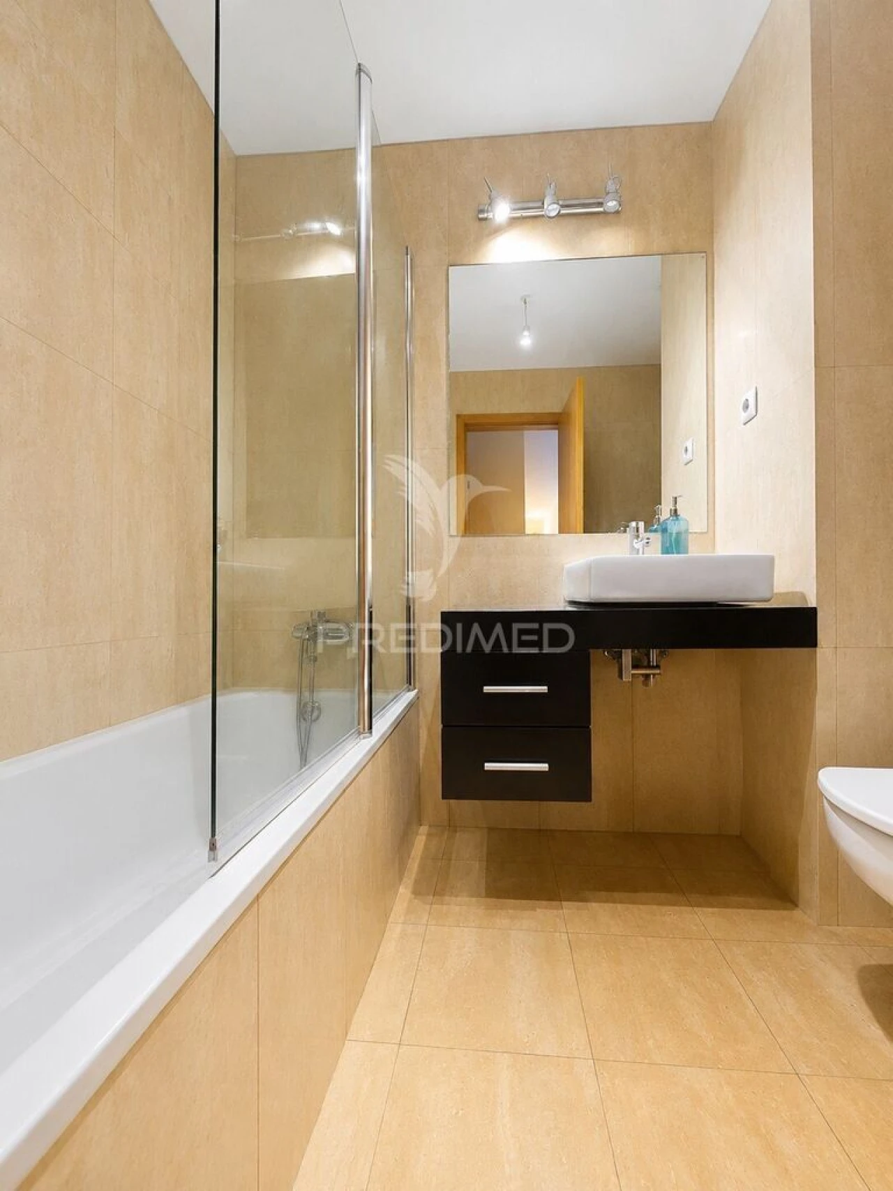 Apartamento T1 para Venda em São Martinho Foto 11
