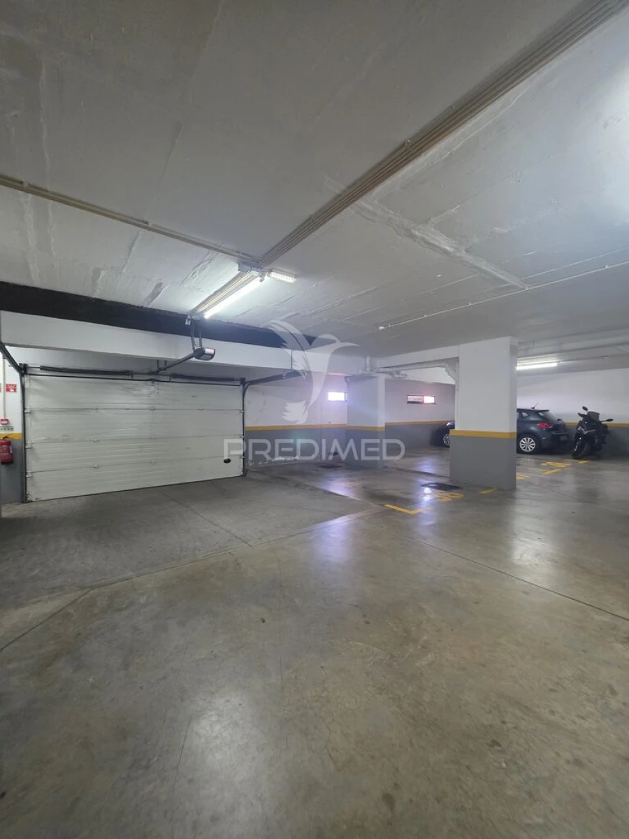 Apartamento T1 para Venda em São Martinho Foto 14