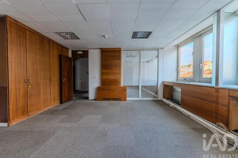 Escritório para Venda em Santo António Foto 26