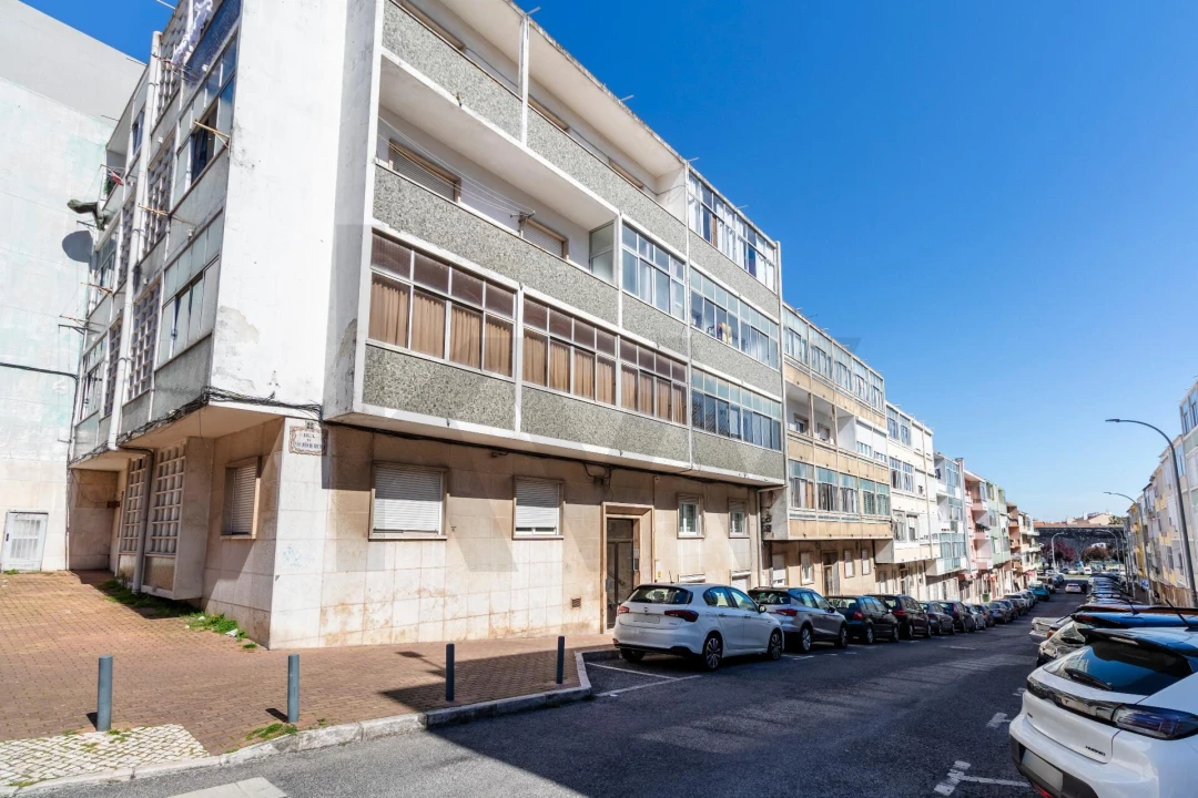 Apartamento T1 para Venda em Alfragide Foto 37