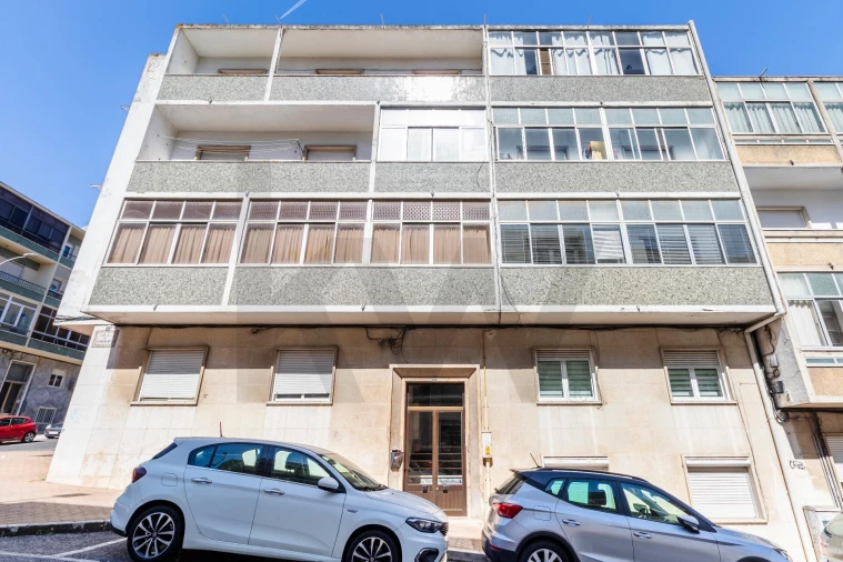 Apartamento T1 para Venda em Alfragide Foto 36