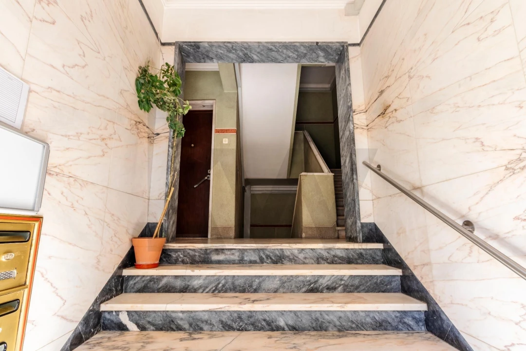 Apartamento T1 para Venda em Alfragide Foto 35