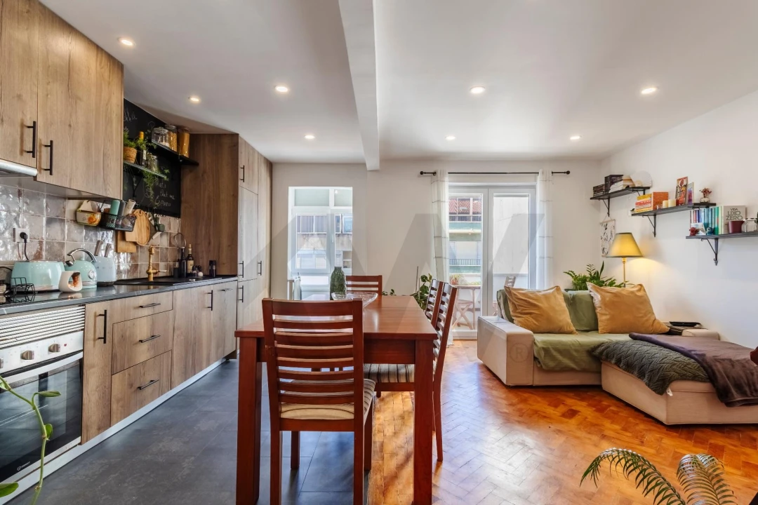 Apartamento T1 para Venda em Alfragide Foto 1