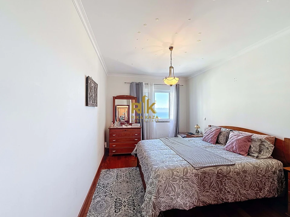 Apartamento T2 para Venda em Caniço Foto 12