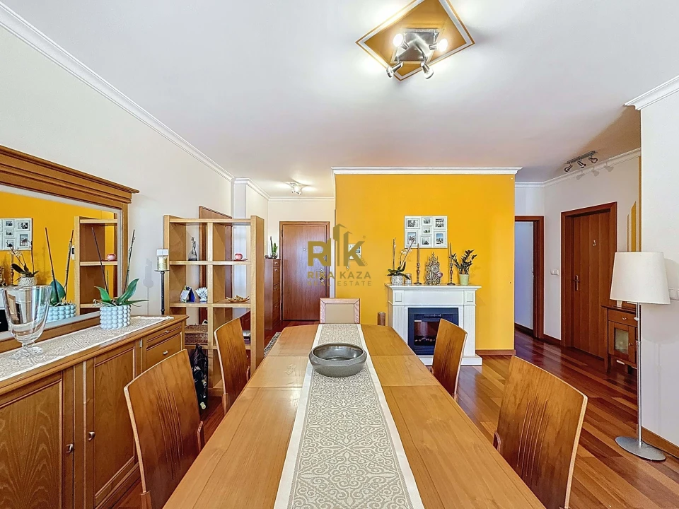 Apartamento T2 para Venda em Caniço Foto 11