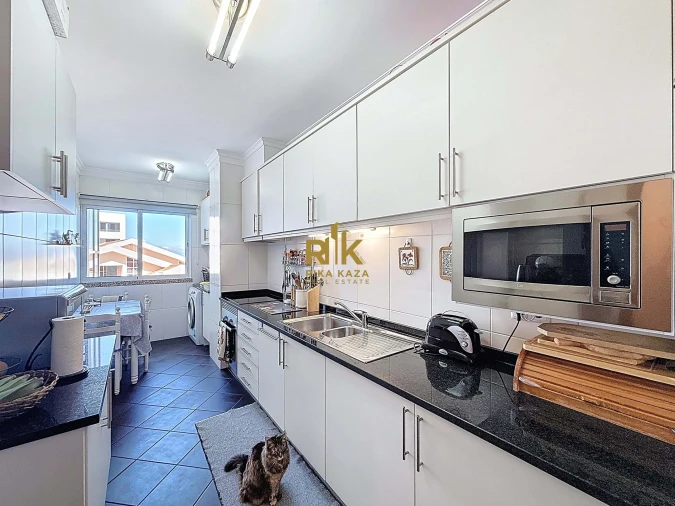 Apartamento T2 para Venda em Caniço Foto 8