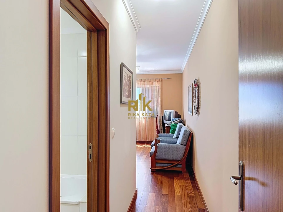 Apartamento T2 para Venda em Caniço Foto 27