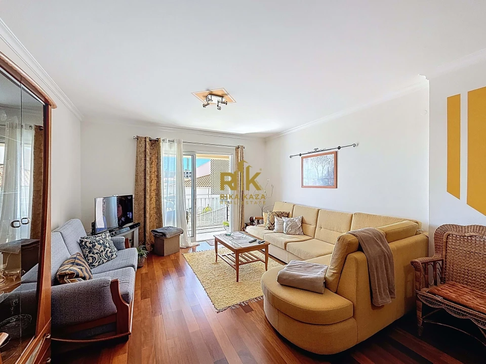 Apartamento T2 para Venda em Caniço Foto 16