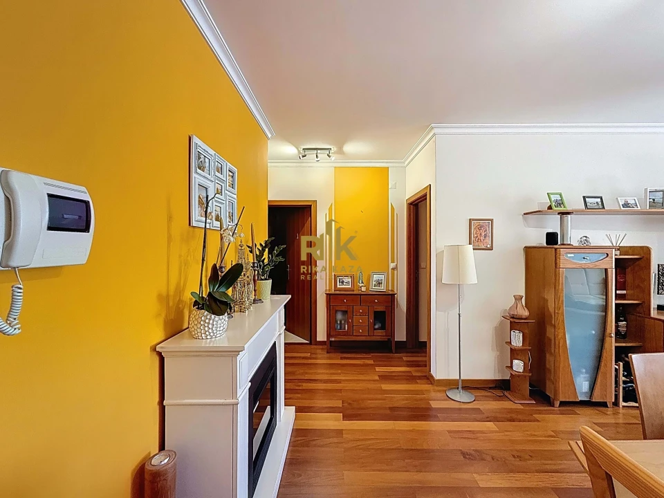 Apartamento T2 para Venda em Caniço Foto 19