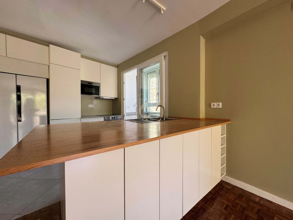 Apartamento T3 para Venda em Aldoar, Foz do Douro e Nevogilde Foto 9