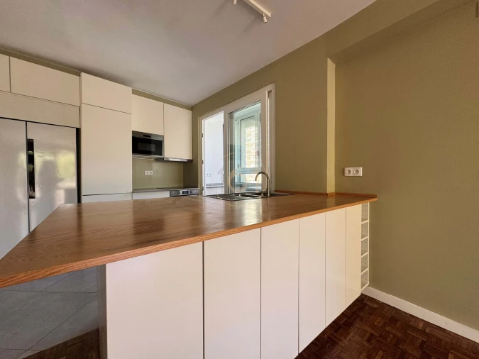 Apartamento T3 para Venda em Aldoar, Foz do Douro e Nevogilde Foto 9