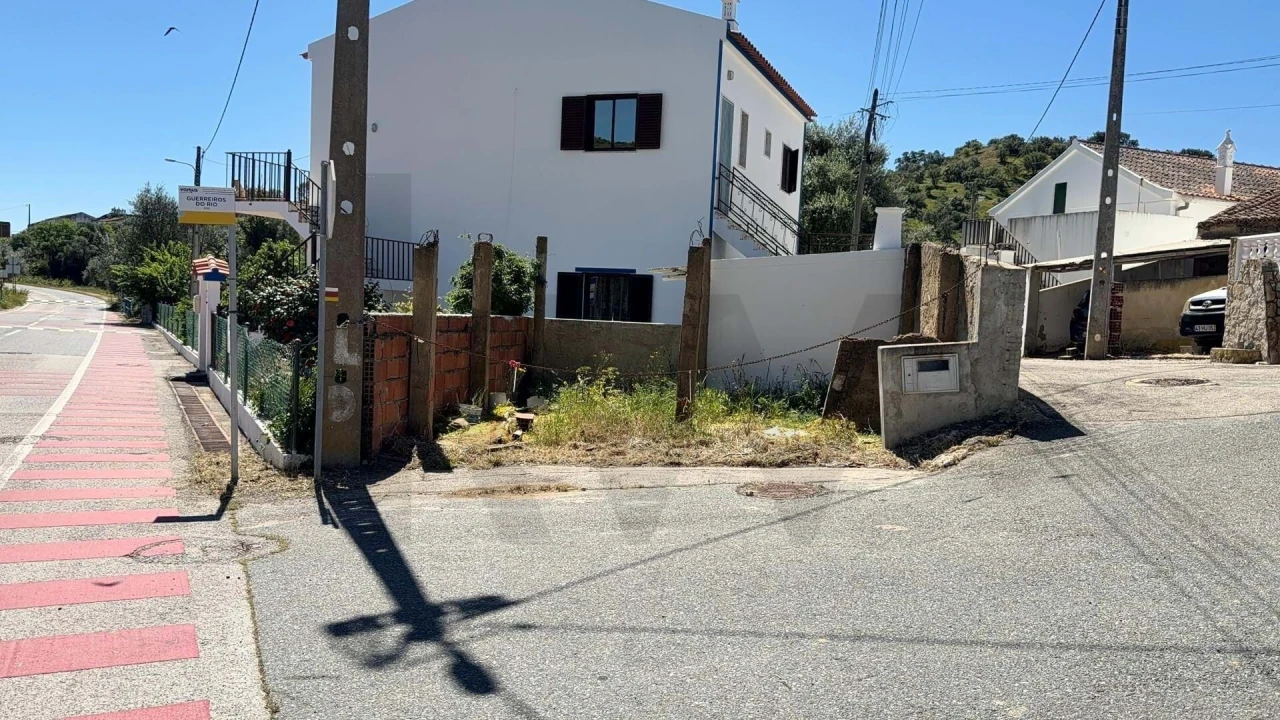 Garagem para Venda em Alcoutim e Pereiro Foto 3