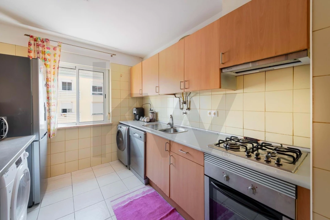 Apartamento T3 para Venda em Portimão Foto 8