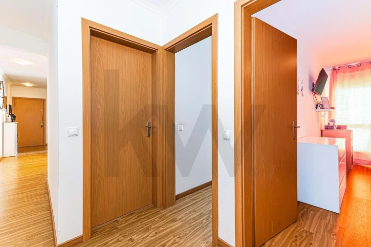 Apartamento T3 para Venda em Portimão Foto 9