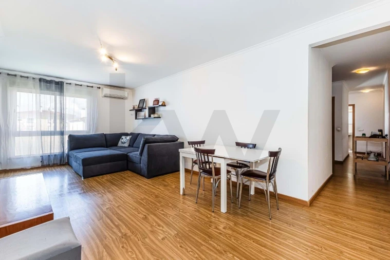 Apartamento T3 para Venda em Portimão Foto 1