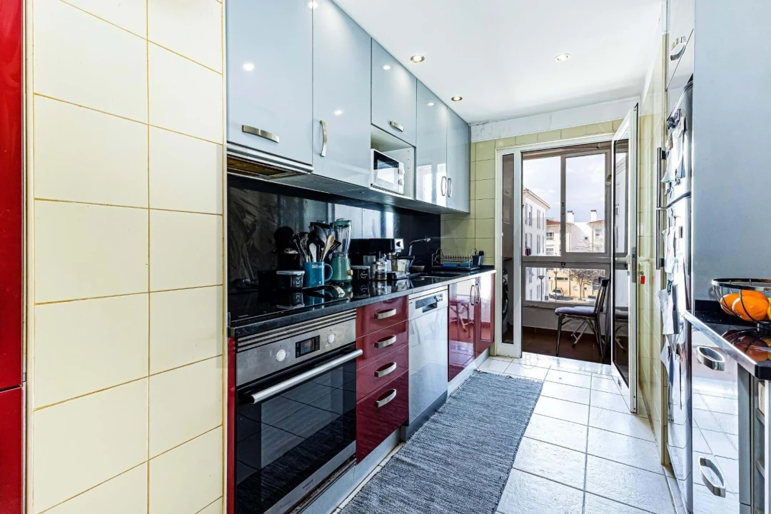 Apartamento T3 para Venda em Portimão Foto 3