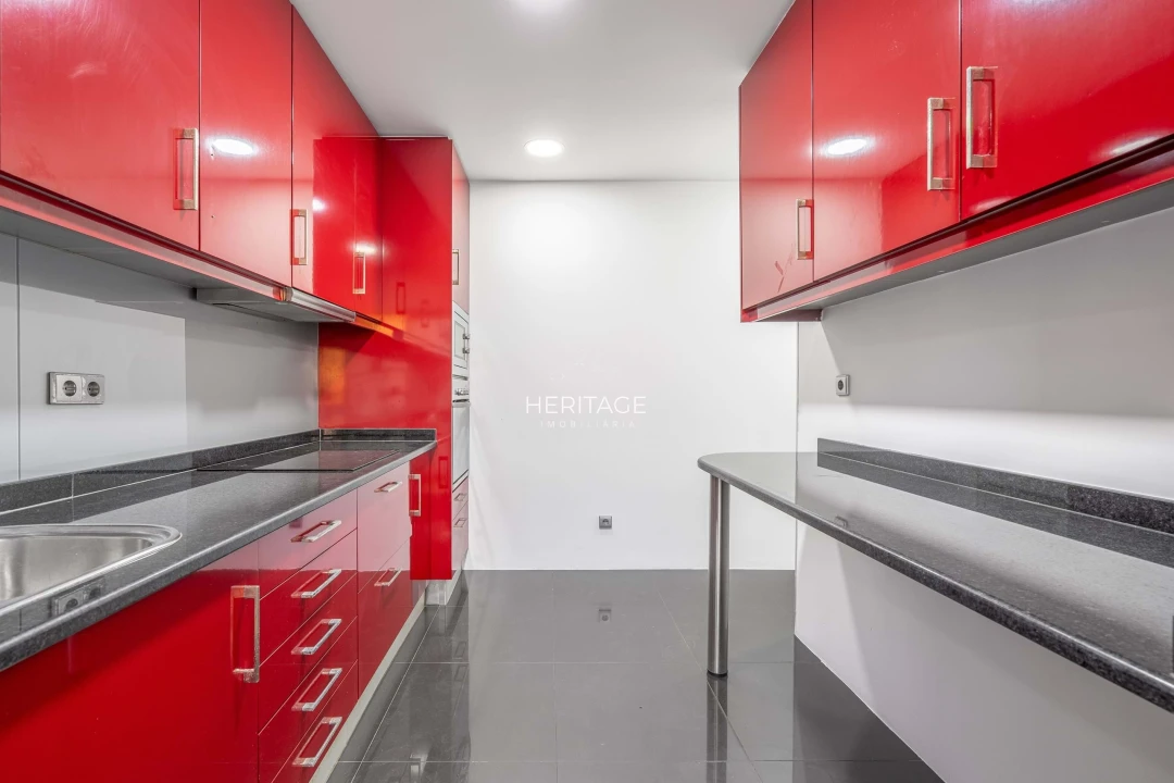 Apartamento T1 para Venda em Darque Foto 5